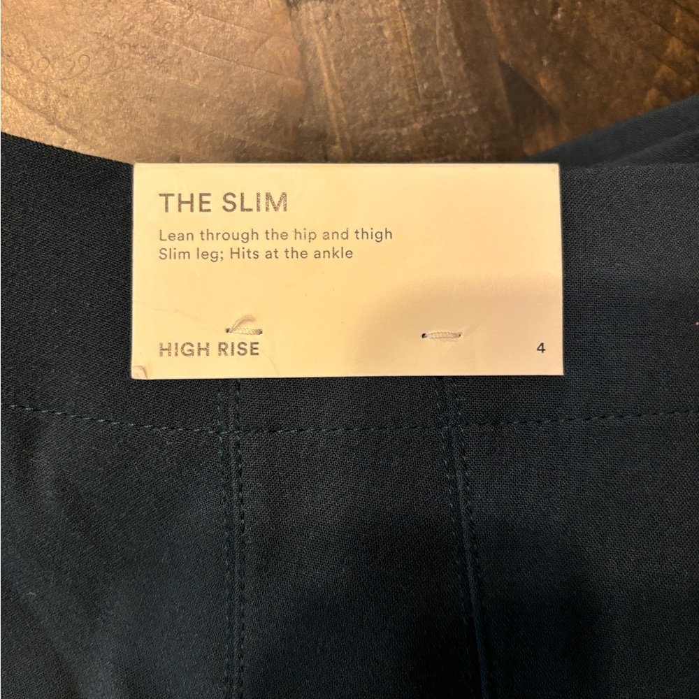 Ann Taylor slim high rise pants, size 4, NWT!